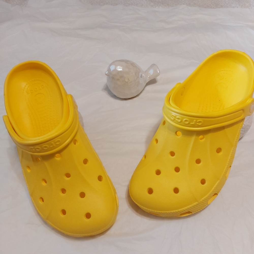 CROCS CLASSIC CLOG FOR MEN'S AND WOMEN'S💥❤️‍🔥No OFFERS for Like 👻